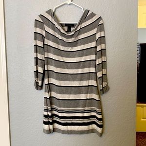 White House black market tunic. Size small.